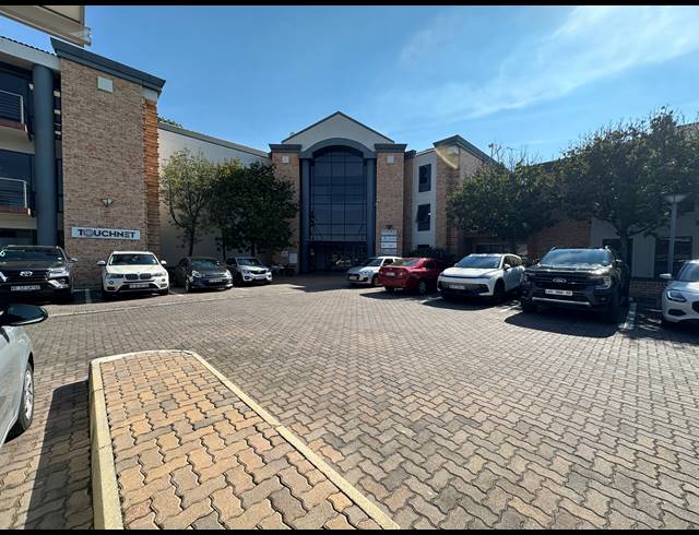 200M² OFFICE TO LET IN SANDTON CENTRAL